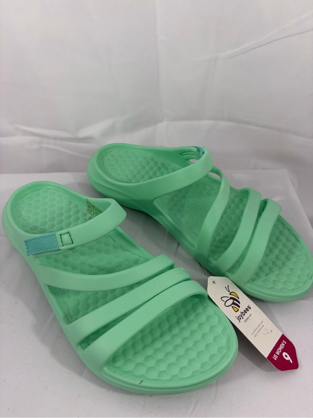 NWT Joybees Women’s Size 9 Mint Green Velcro Slip-On Sandals